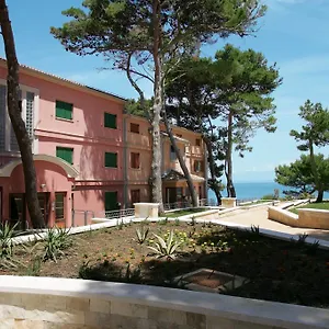 apartments-punta-veli-losinj.primorje-gorskikotar.com/