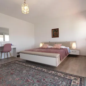 And Dino Apartament